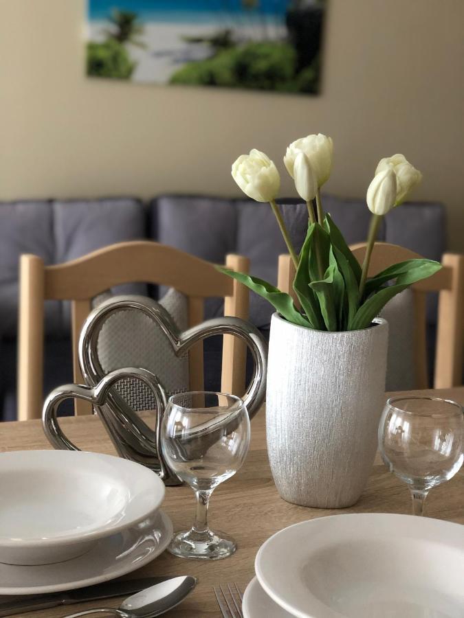 Alina Apartmanok Hajdúszoboszló Exteriör bild