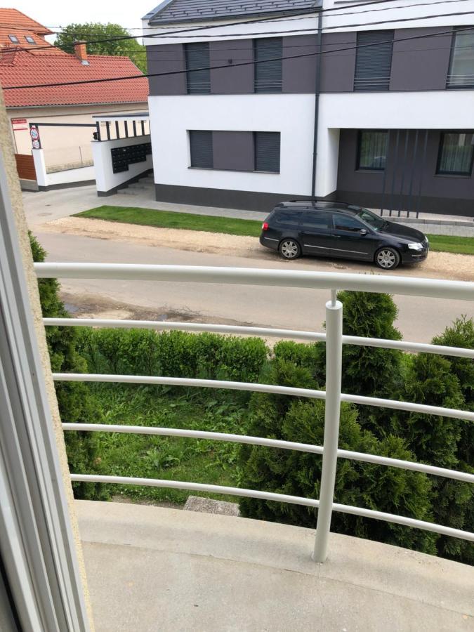 Alina Apartmanok Hajdúszoboszló Exteriör bild
