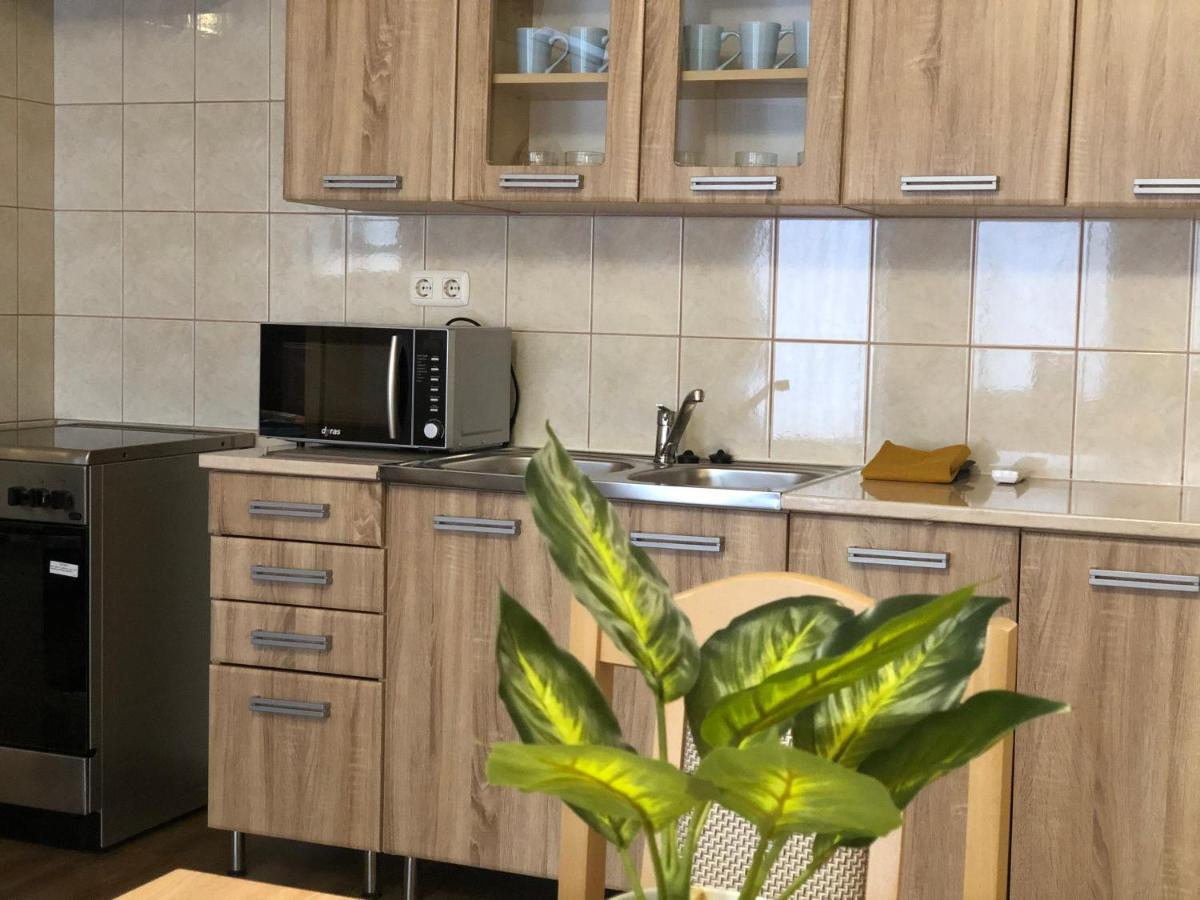 Alina Apartmanok Hajdúszoboszló Exteriör bild
