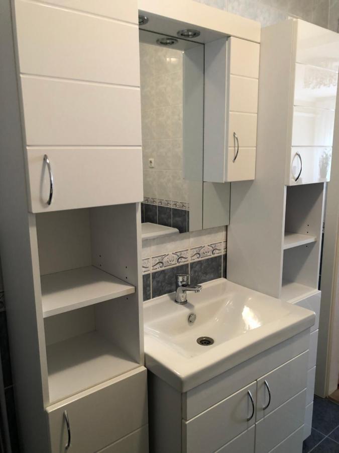 Alina Apartmanok Hajdúszoboszló Exteriör bild