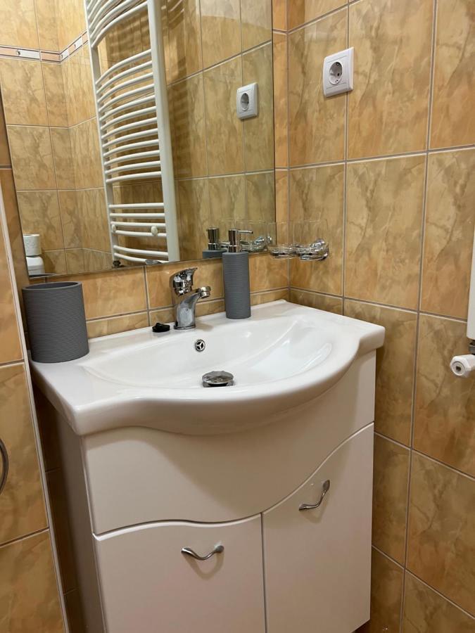 Alina Apartmanok Hajdúszoboszló Exteriör bild